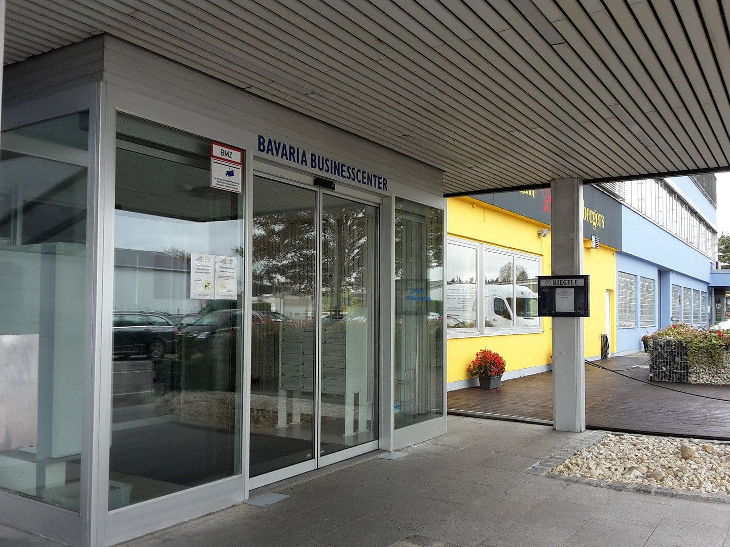 Prenájom kancelárie 1.500 m², Parkstrasse 14, Langweid am Lech, Bavorsko Prenájom kancelárie 1.500 m², Parkstrasse 14, Langweid am Lech, Bavorsko