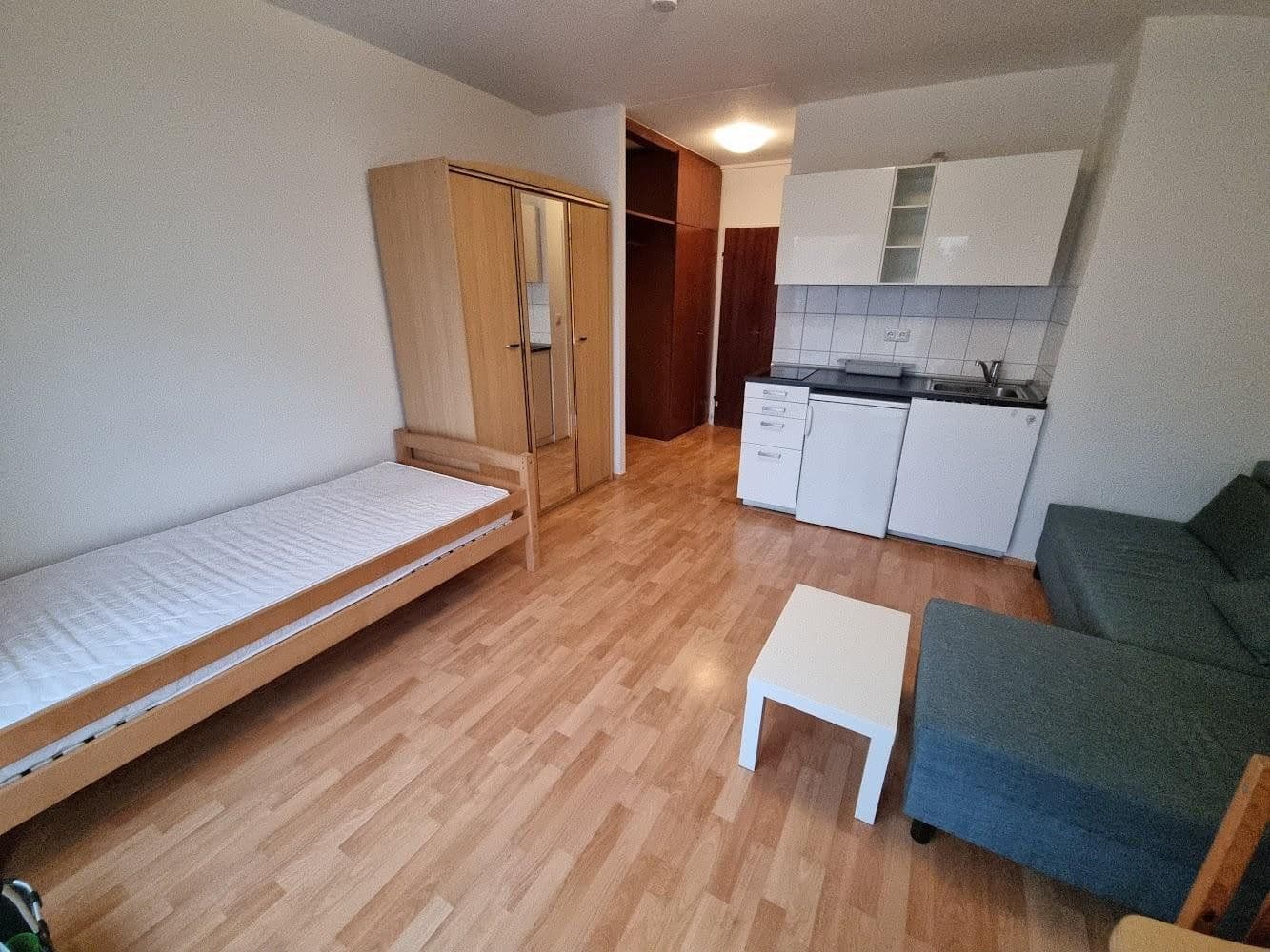Prenájom bytu 1-izbový 26 m², Güntherstr. 28-30, Frankfurt, Hesensko Prenájom bytu 1-izbový 26 m², Güntherstr. 28-30, Frankfurt, Hesensko