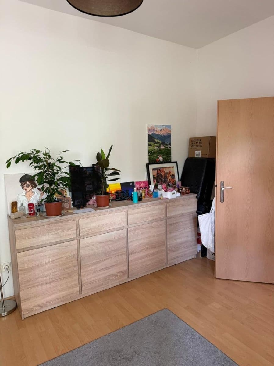 Prenájom bytu 2-izbový 67 m², Vysočanská, Praha, Praha Prenájom bytu 2-izbový 67 m², Vysočanská, Praha, Praha