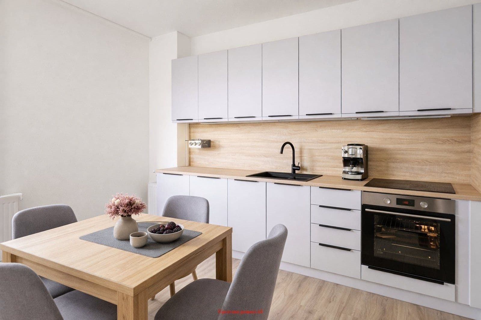 Prenájom bytu 2-izbový 53 m², Školská, Karviná, Moravskoslezský kraj Prenájom bytu 2-izbový 53 m², Školská, Karviná, Moravskoslezský kraj