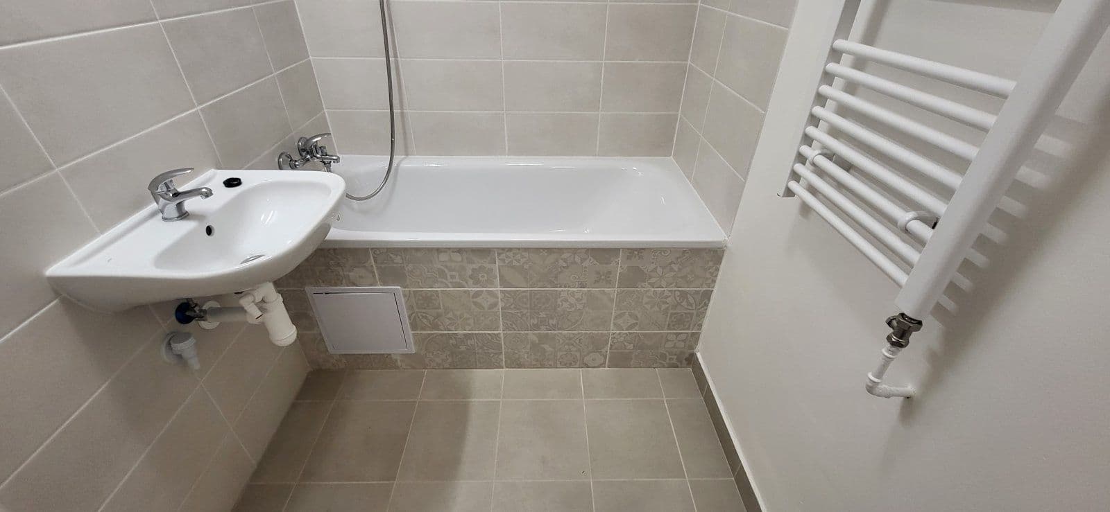Prenájom bytu 3-izbový 80 m², Hornická, Albrechtice, Moravskoslezský kraj Prenájom bytu 3-izbový 80 m², Hornická, Albrechtice, Moravskoslezský kraj
