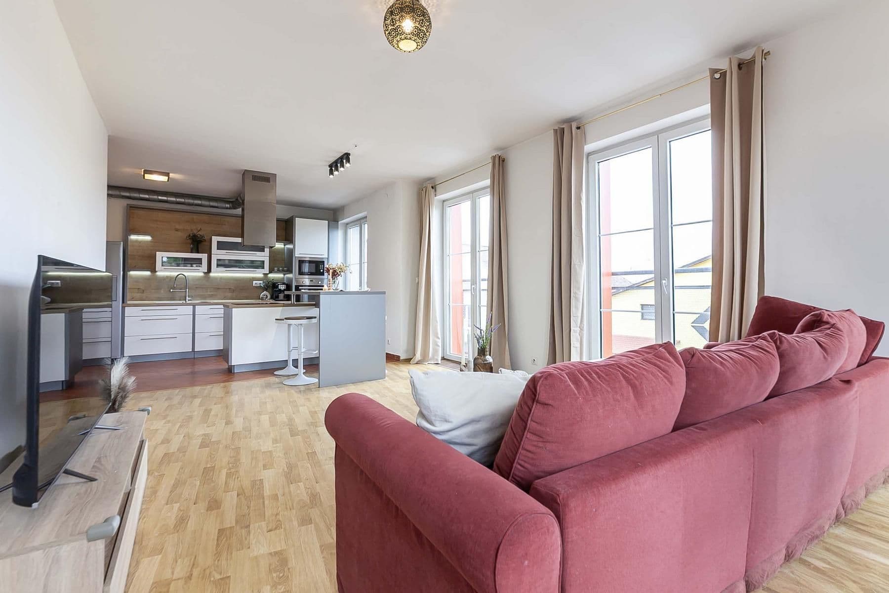 Predaj bytu 3-izbový 98 m², Meteorologická, Praha, Praha Predaj bytu 3-izbový 98 m², Meteorologická, Praha, Praha