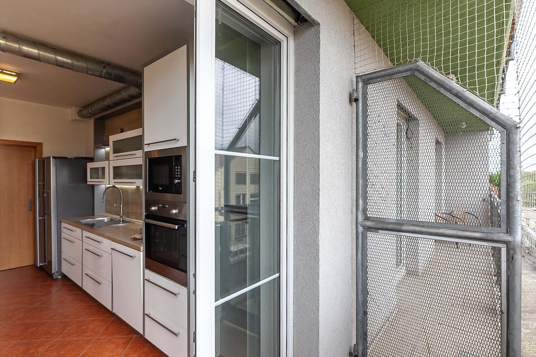 Predaj bytu 3-izbový 98 m², Meteorologická, Praha, Praha Predaj bytu 3-izbový 98 m², Meteorologická, Praha, Praha