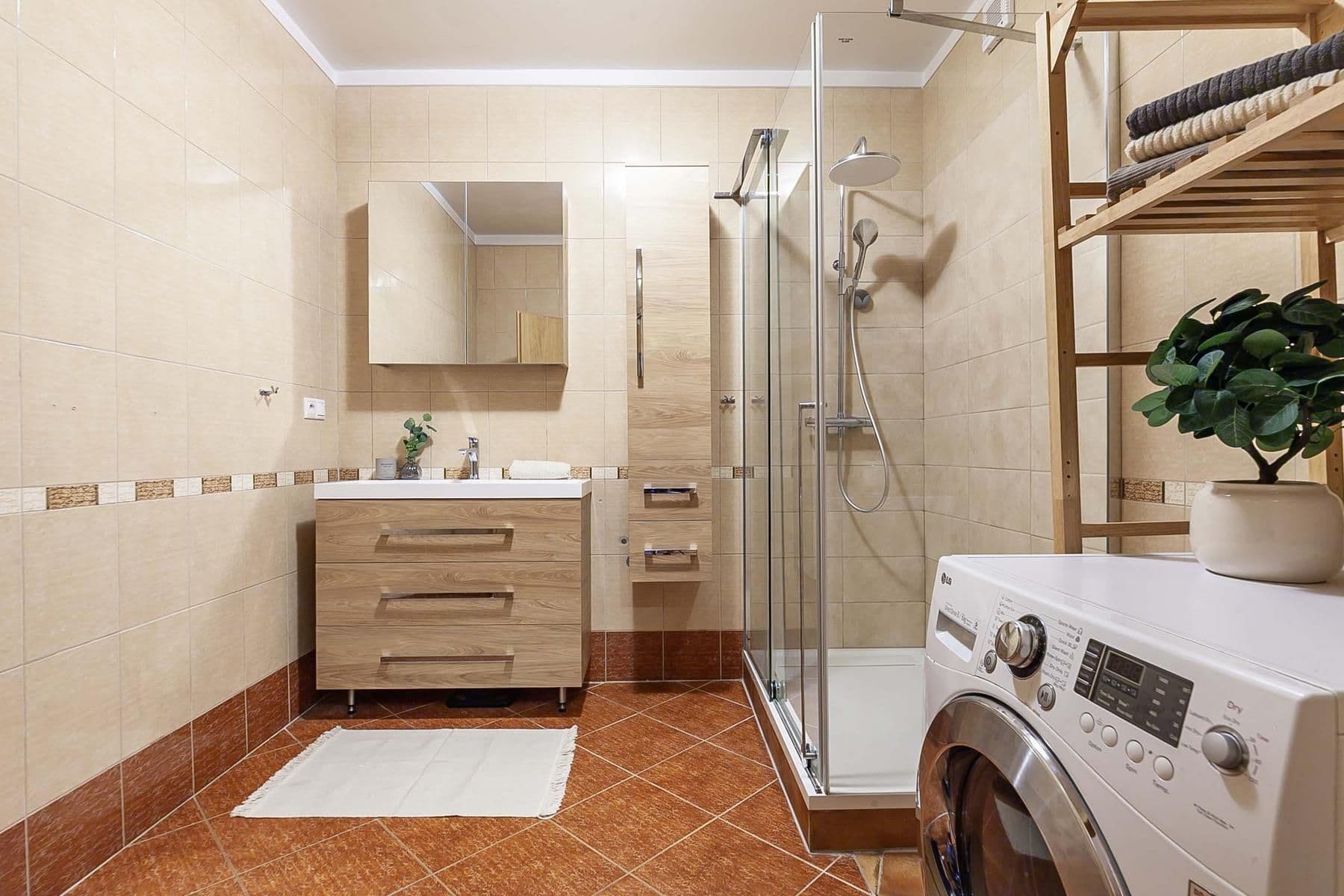 Predaj bytu 3-izbový 98 m², Meteorologická, Praha, Praha Predaj bytu 3-izbový 98 m², Meteorologická, Praha, Praha