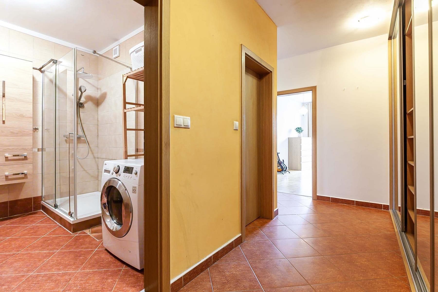 Predaj bytu 3-izbový 98 m², Meteorologická, Praha, Praha Predaj bytu 3-izbový 98 m², Meteorologická, Praha, Praha