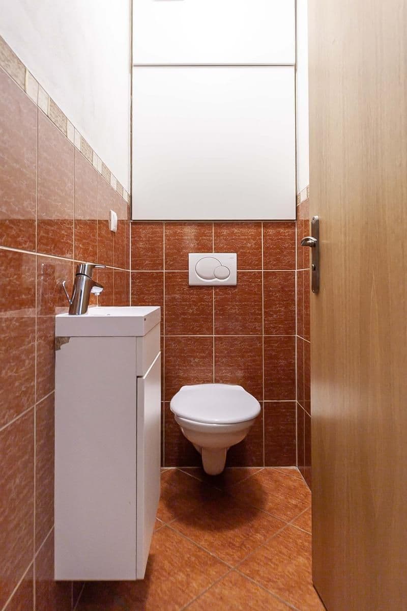 Predaj bytu 3-izbový 98 m², Meteorologická, Praha, Praha Predaj bytu 3-izbový 98 m², Meteorologická, Praha, Praha