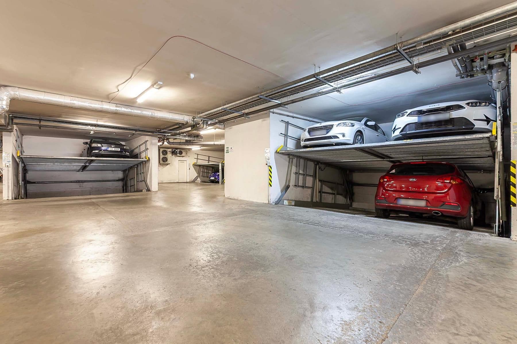 Predaj bytu 3-izbový 98 m², Meteorologická, Praha, Praha Predaj bytu 3-izbový 98 m², Meteorologická, Praha, Praha