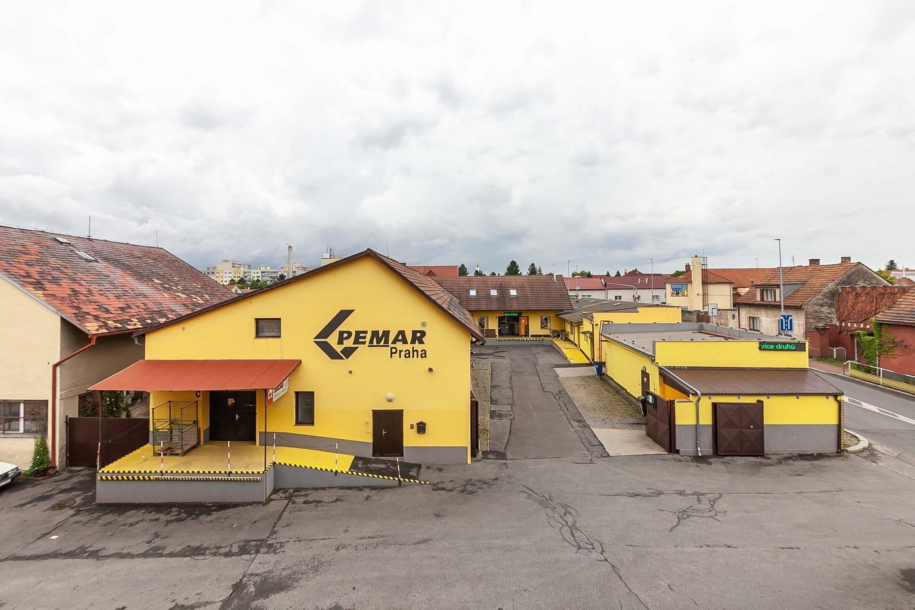 Predaj bytu 3-izbový 98 m², Meteorologická, Praha, Praha Predaj bytu 3-izbový 98 m², Meteorologická, Praha, Praha