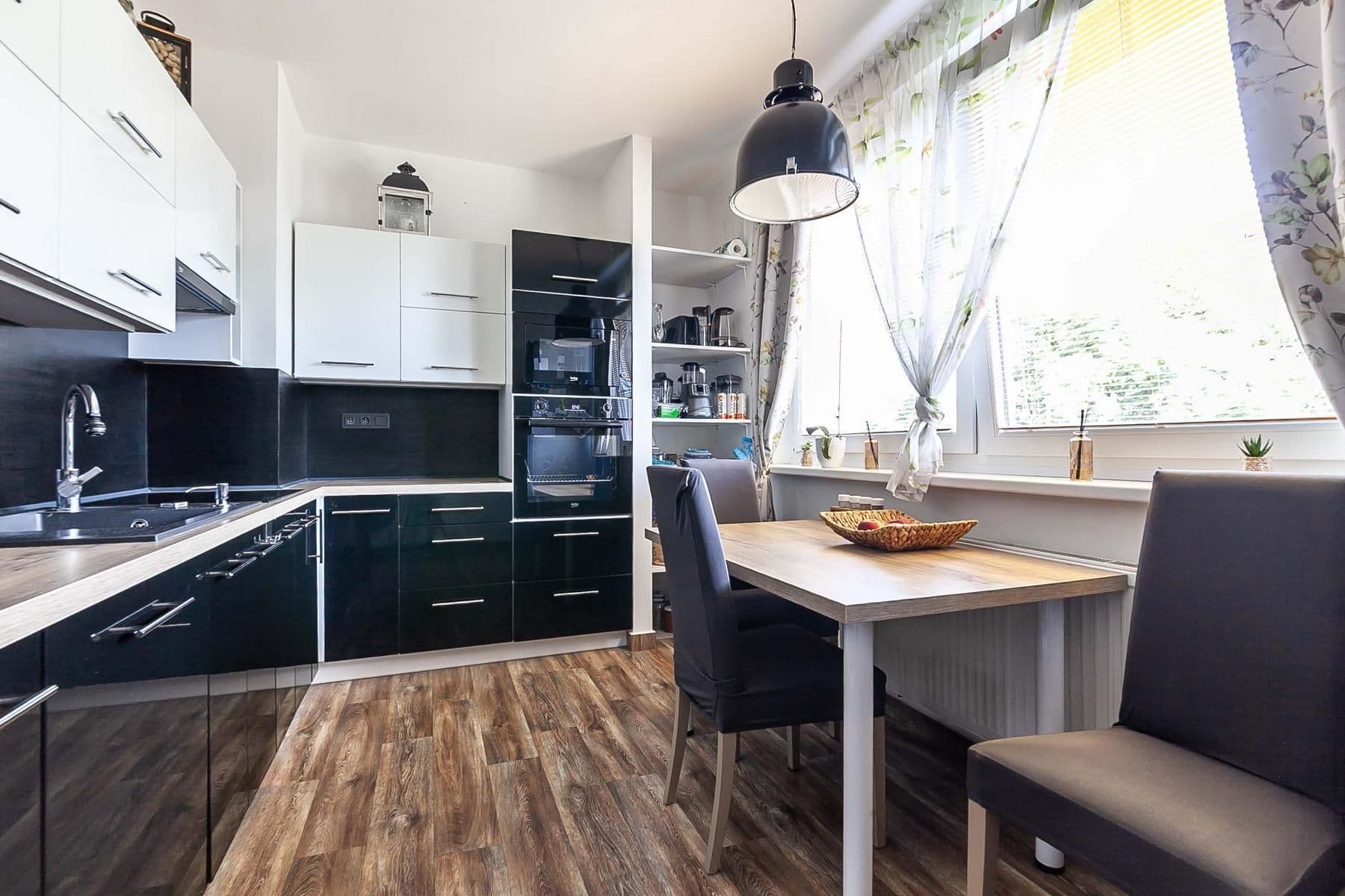 Predaj bytu 2-izbový 54 m², Příbramská, Česká Lípa, Liberecký kraj Predaj bytu 2-izbový 54 m², Příbramská, Česká Lípa, Liberecký kraj