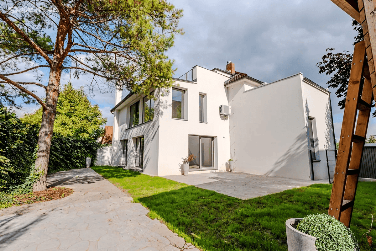 Predaj domu 334 m², pozemek 518 m², Starolázeňská, Praha, Praha Predaj domu 334 m², pozemek 518 m², Starolázeňská, Praha, Praha