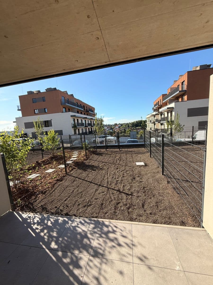 Prenájom bytu 1-izbový 32 m², Haenkeho, Praha, Praha Prenájom bytu 1-izbový 32 m², Haenkeho, Praha, Praha