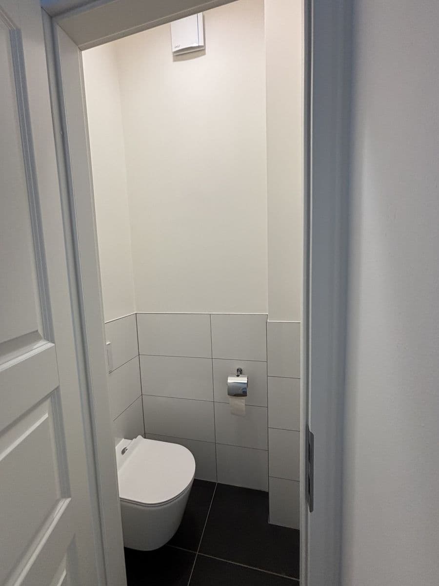 Prenájom bytu 3-izbový 78 m², Sládkova, Praha, Praha Prenájom bytu 3-izbový 78 m², Sládkova, Praha, Praha