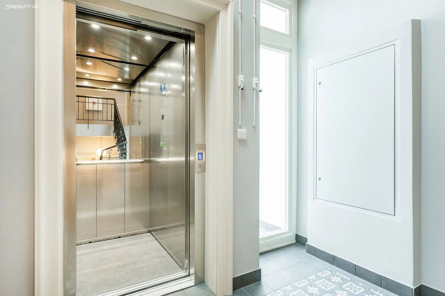 Prenájom bytu 3-izbový 78 m², Sládkova, Praha, Praha Prenájom bytu 3-izbový 78 m², Sládkova, Praha, Praha
