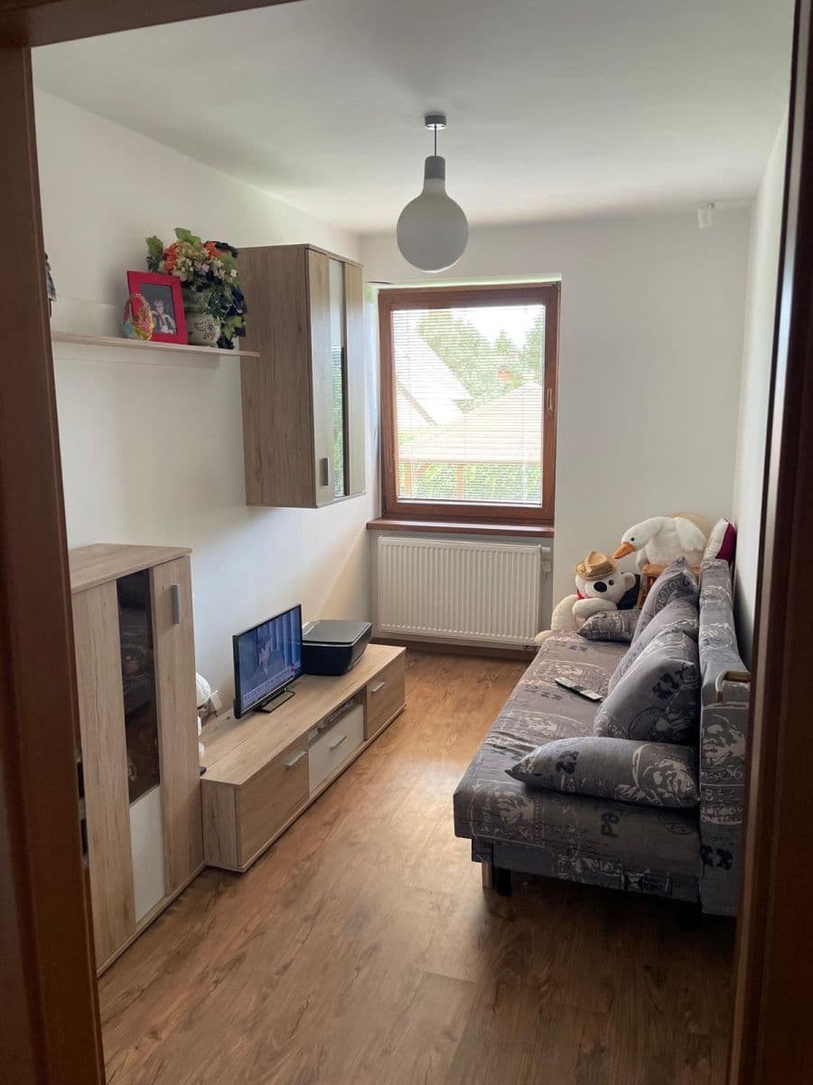 Prenájom domu 255 m², pozemek 477 m², Na Lipce, Mirošovice, Středočeský kraj Prenájom domu 255 m², pozemek 477 m², Na Lipce, Mirošovice, Středočeský kraj