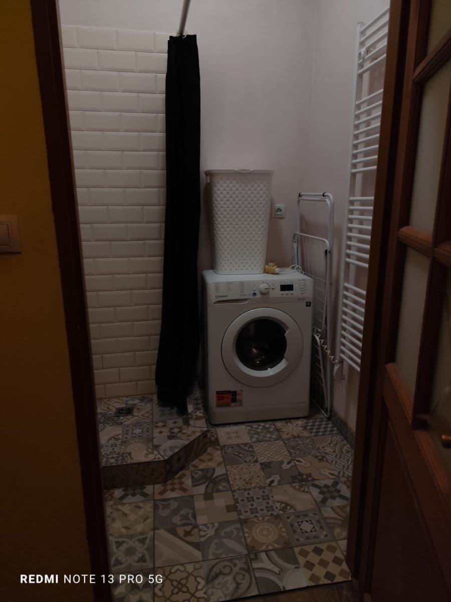 Prenájom bytu 1-izbový 26 m², Holandská, Praha, Praha Prenájom bytu 1-izbový 26 m², Holandská, Praha, Praha