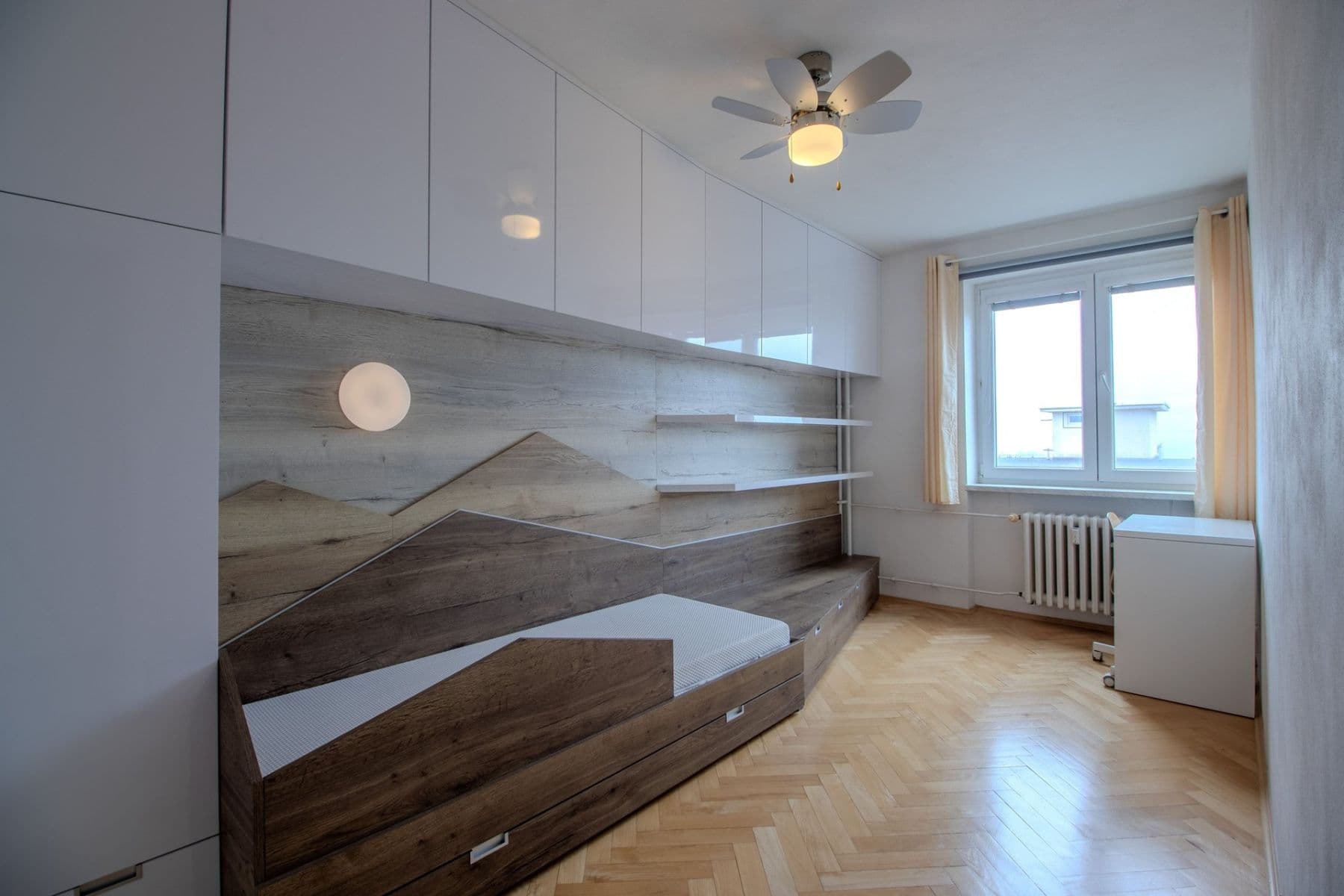 Prenájom bytu 3-izbový 73 m², Měchenická, Praha, Praha Prenájom bytu 3-izbový 73 m², Měchenická, Praha, Praha