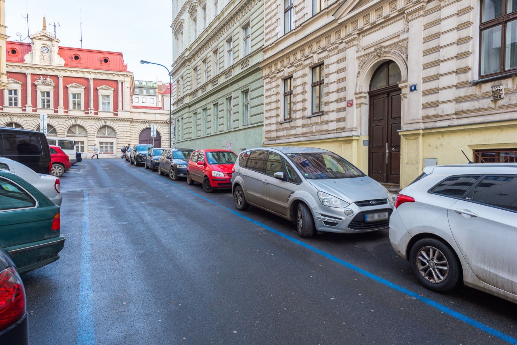 Prenájom bytu 135 m², Hálkova, Praha, Praha Prenájom bytu 135 m², Hálkova, Praha, Praha