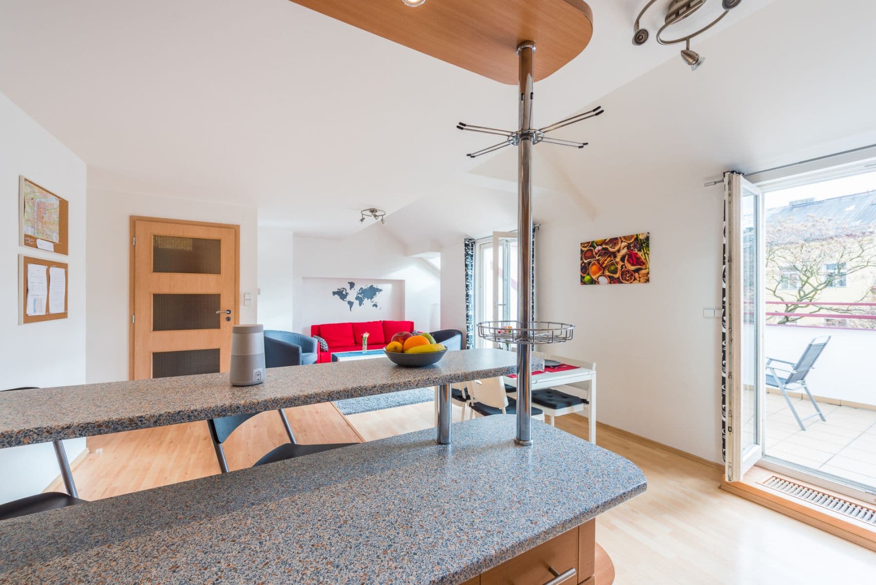Prenájom bytu 135 m², Hálkova, Praha, Praha Prenájom bytu 135 m², Hálkova, Praha, Praha