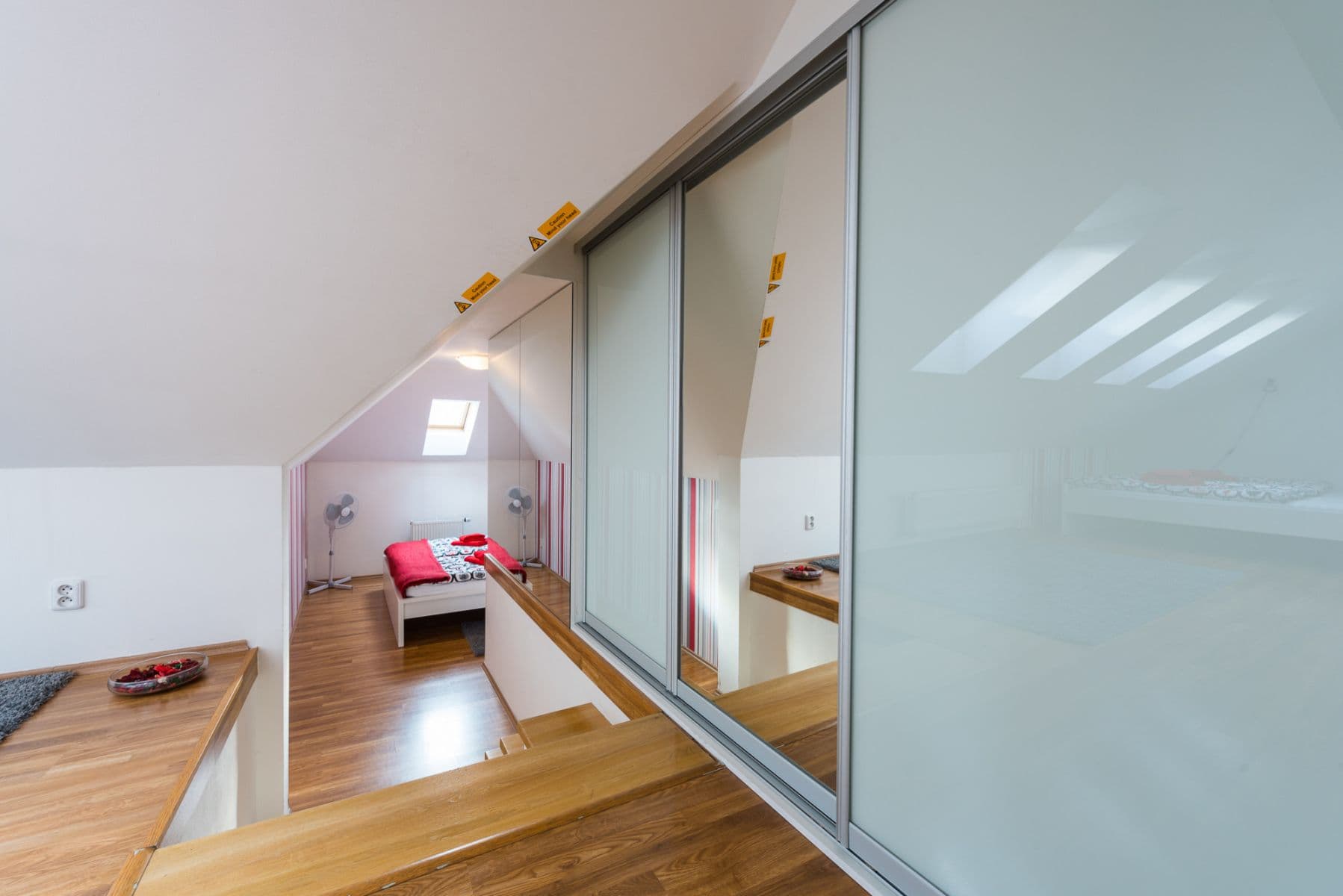 Prenájom bytu 135 m², Hálkova, Praha, Praha Prenájom bytu 135 m², Hálkova, Praha, Praha
