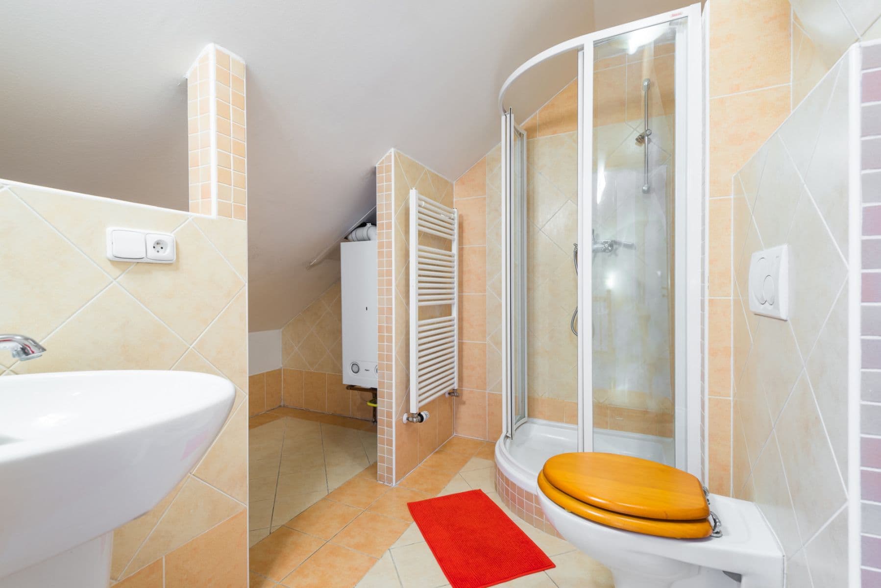 Prenájom bytu 135 m², Hálkova, Praha, Praha Prenájom bytu 135 m², Hálkova, Praha, Praha