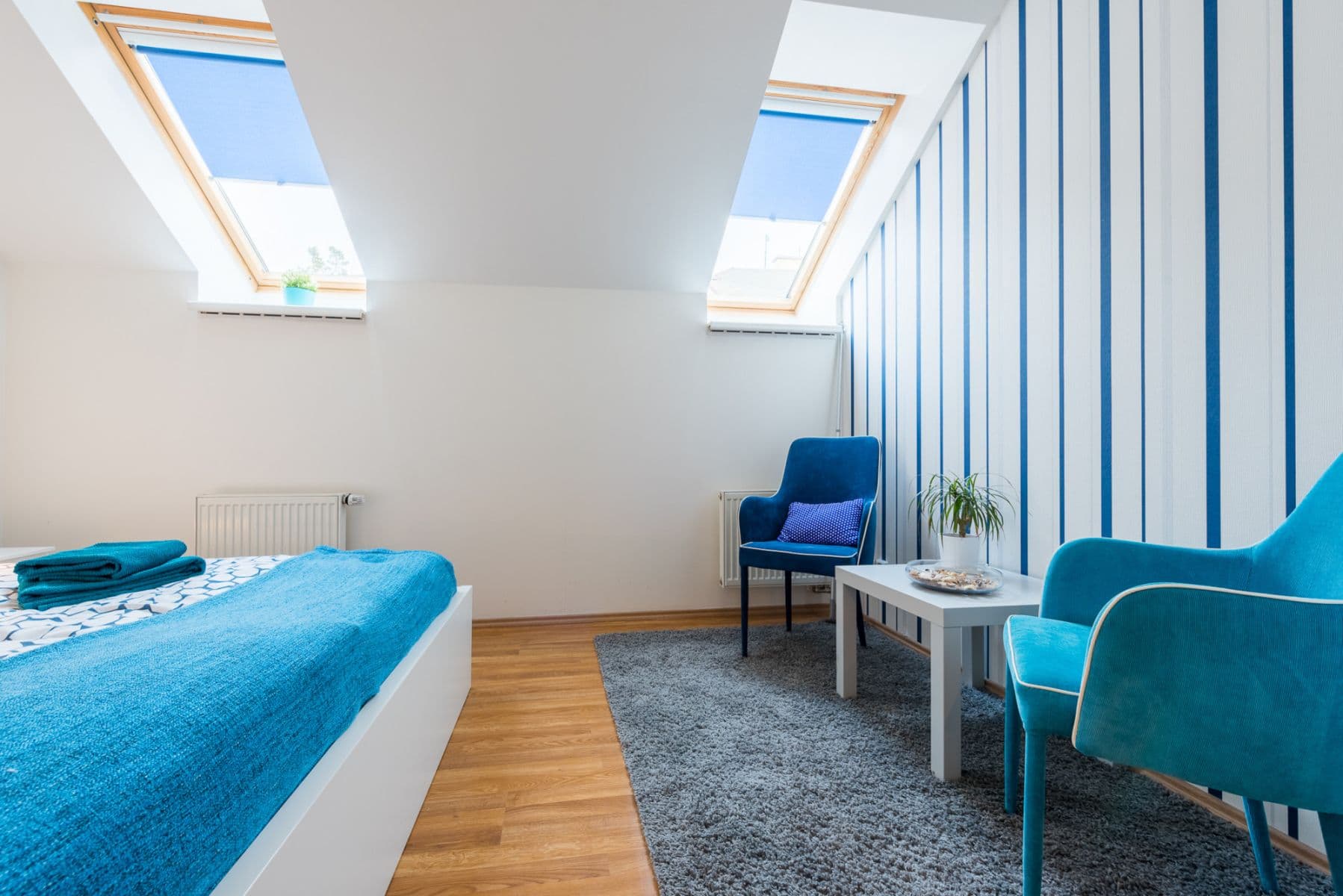 Prenájom bytu 135 m², Hálkova, Praha, Praha Prenájom bytu 135 m², Hálkova, Praha, Praha