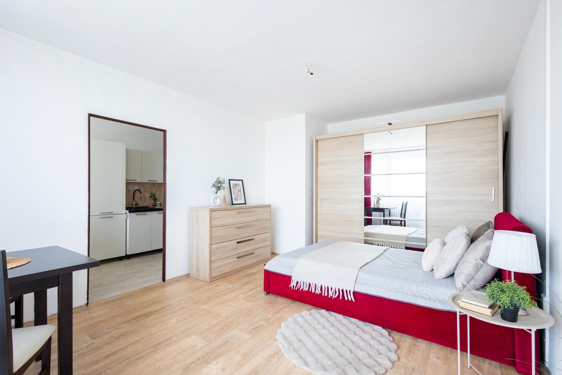 Predaj bytu 3-izbový 76 m², V Bažantnici, Kladno, Středočeský kraj Predaj bytu 3-izbový 76 m², V Bažantnici, Kladno, Středočeský kraj