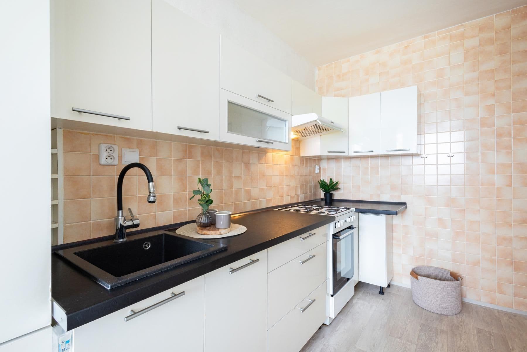 Predaj bytu 3-izbový 76 m², V Bažantnici, Kladno, Středočeský kraj Predaj bytu 3-izbový 76 m², V Bažantnici, Kladno, Středočeský kraj