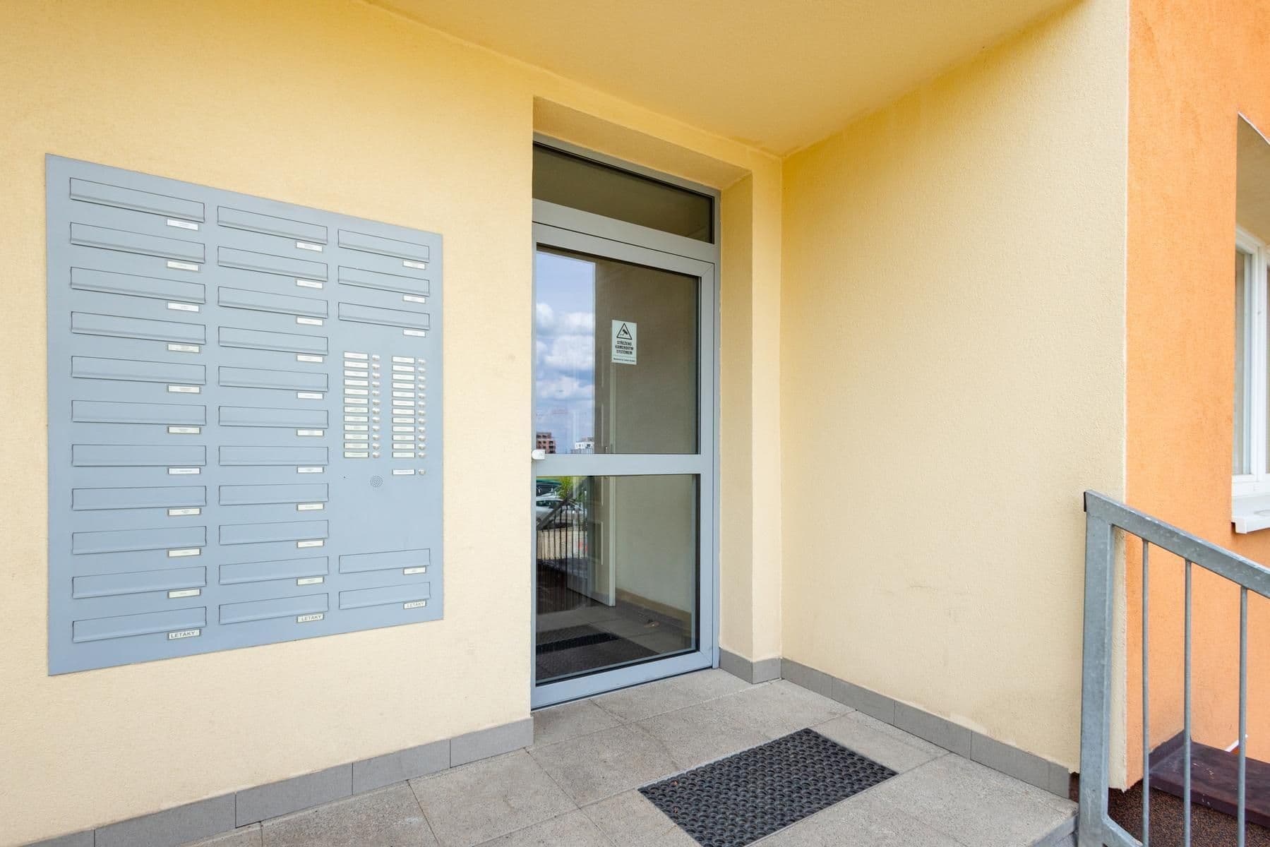 Predaj bytu 3-izbový 76 m², V Bažantnici, Kladno, Středočeský kraj Predaj bytu 3-izbový 76 m², V Bažantnici, Kladno, Středočeský kraj