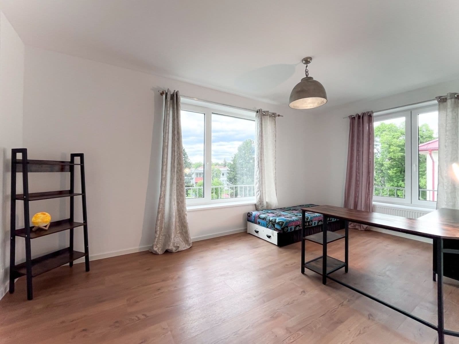 Prenájom bytu 3-izbový 83 m², Dukelská, Benešov, Středočeský kraj Prenájom bytu 3-izbový 83 m², Dukelská, Benešov, Středočeský kraj