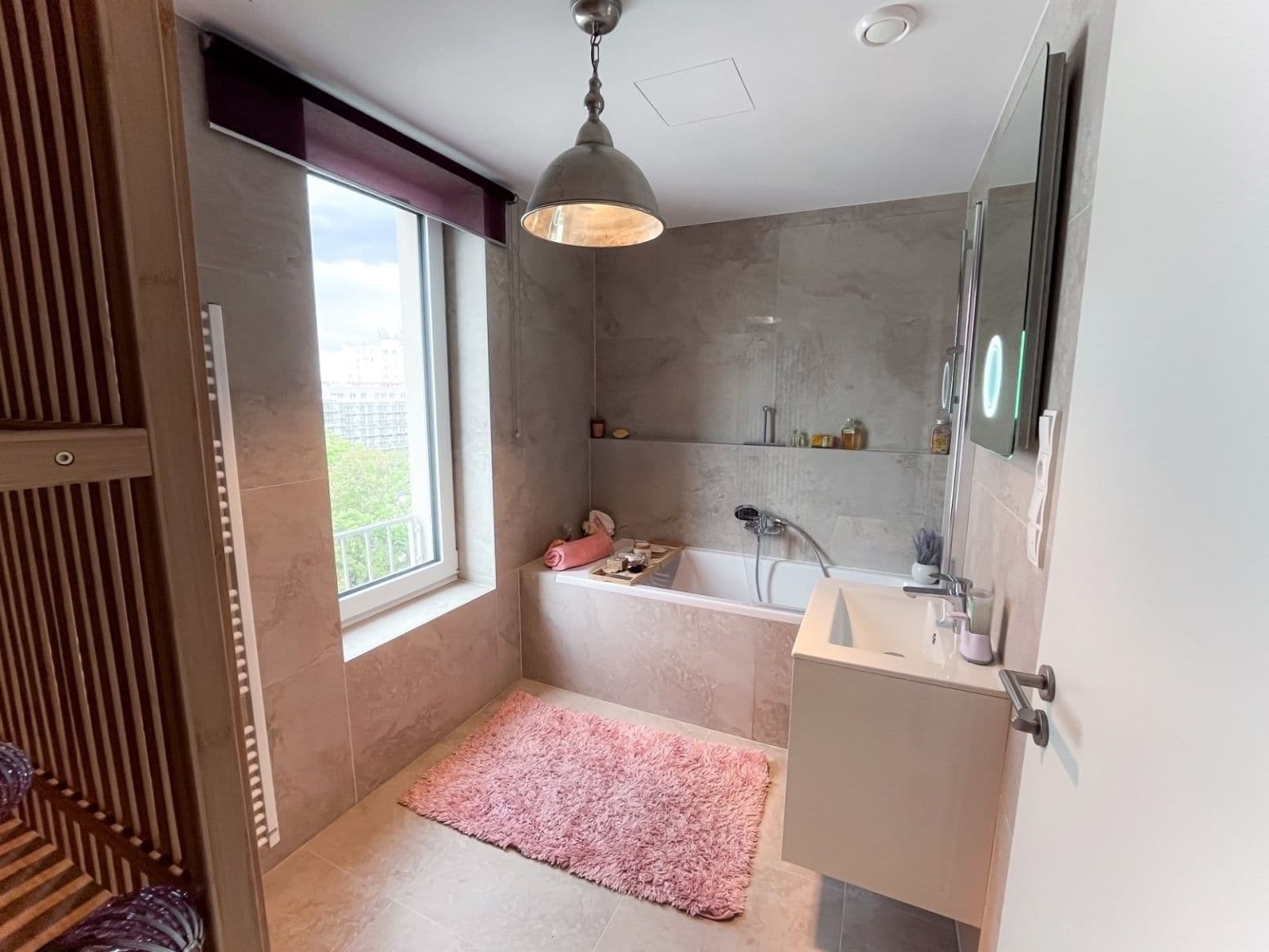 Prenájom bytu 3-izbový 83 m², Dukelská, Benešov, Středočeský kraj Prenájom bytu 3-izbový 83 m², Dukelská, Benešov, Středočeský kraj