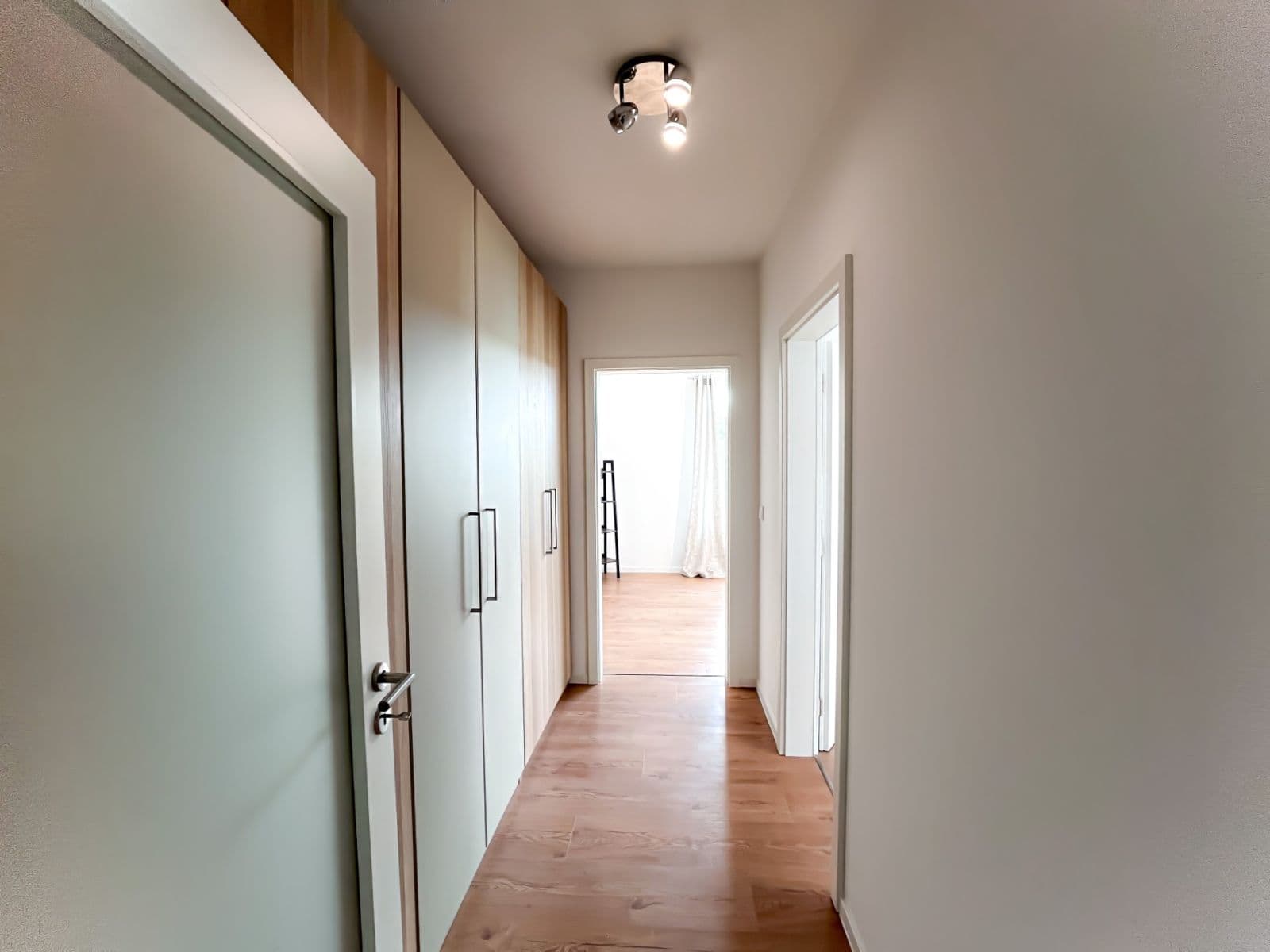 Prenájom bytu 3-izbový 83 m², Dukelská, Benešov, Středočeský kraj Prenájom bytu 3-izbový 83 m², Dukelská, Benešov, Středočeský kraj