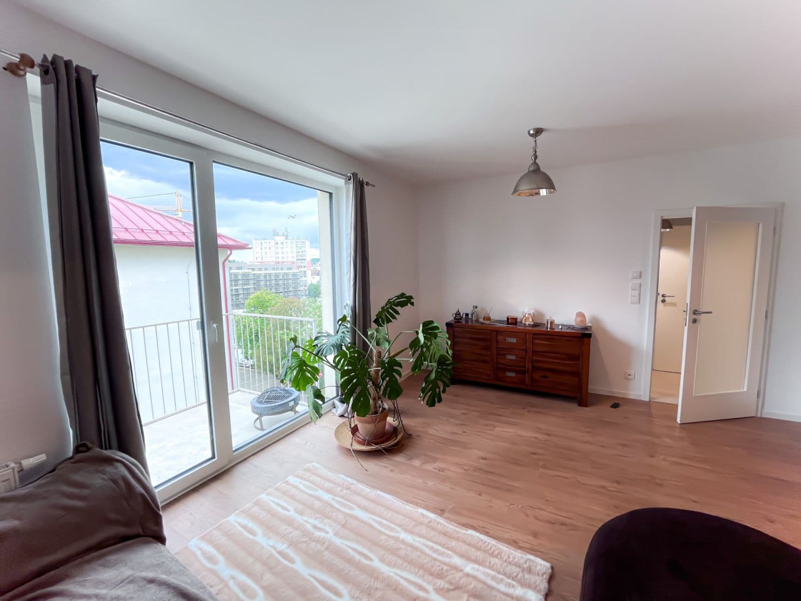 Prenájom bytu 3-izbový 83 m², Dukelská, Benešov, Středočeský kraj Prenájom bytu 3-izbový 83 m², Dukelská, Benešov, Středočeský kraj