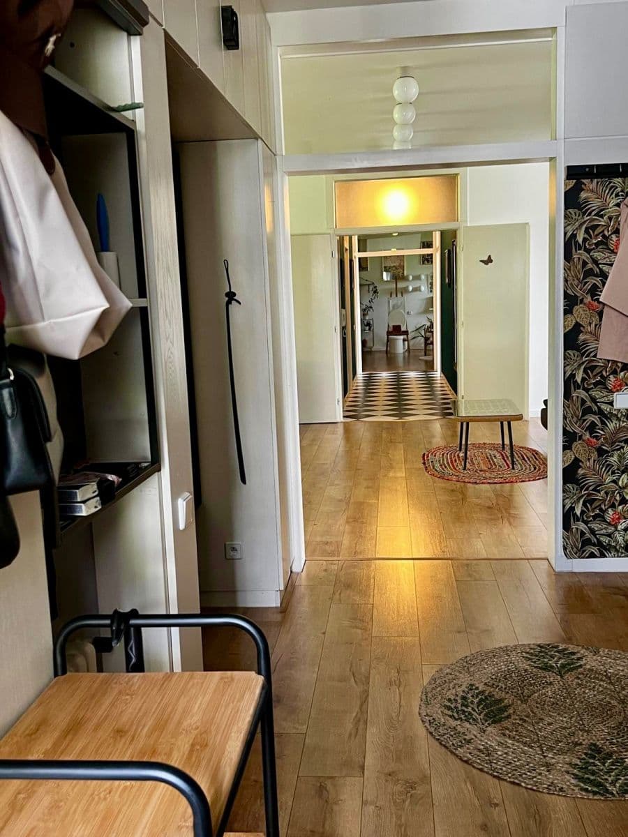 Prenájom bytu 4-izbový 307 m², Sádky, Praha, Praha Prenájom bytu 4-izbový 307 m², Sádky, Praha, Praha