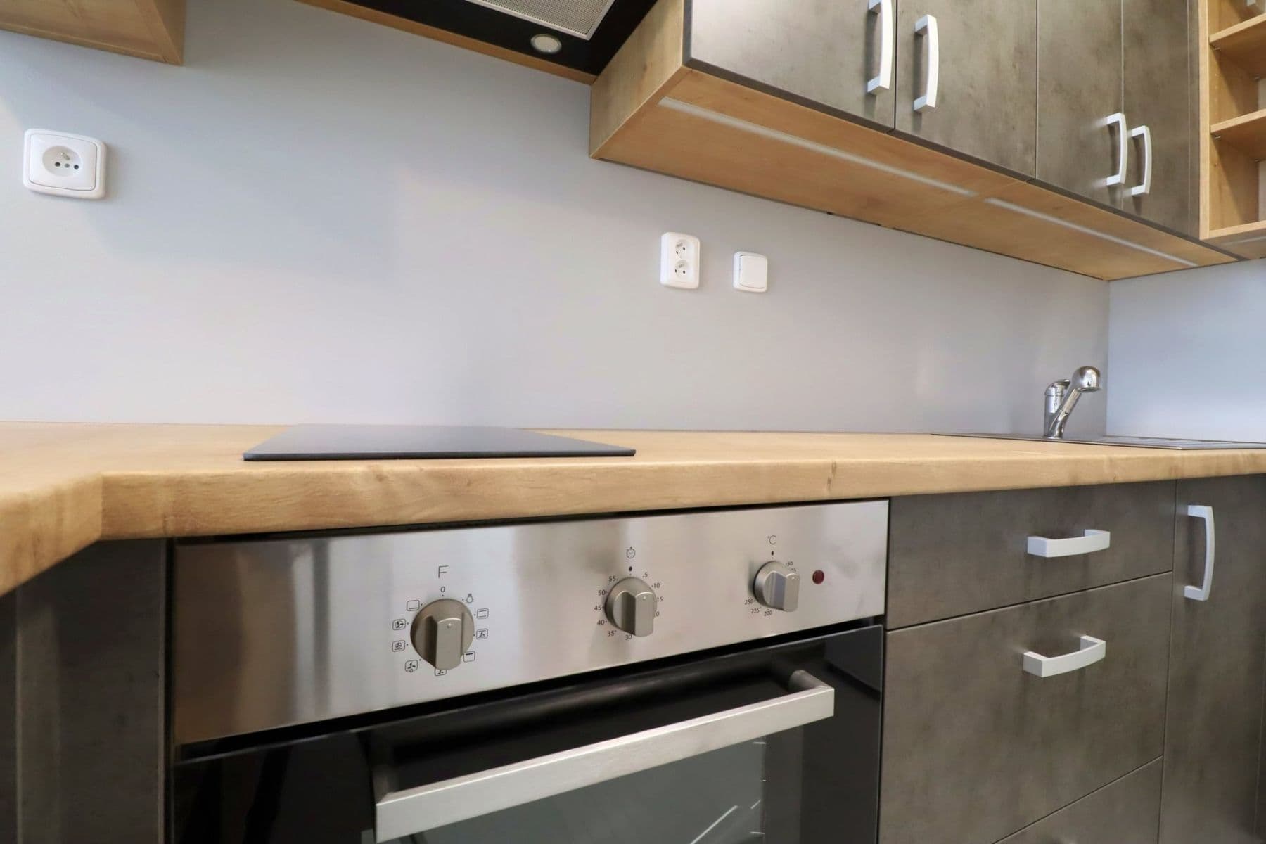 Prenájom bytu 3-izbový 61 m², U Zimoviště, Praha, Praha Prenájom bytu 3-izbový 61 m², U Zimoviště, Praha, Praha