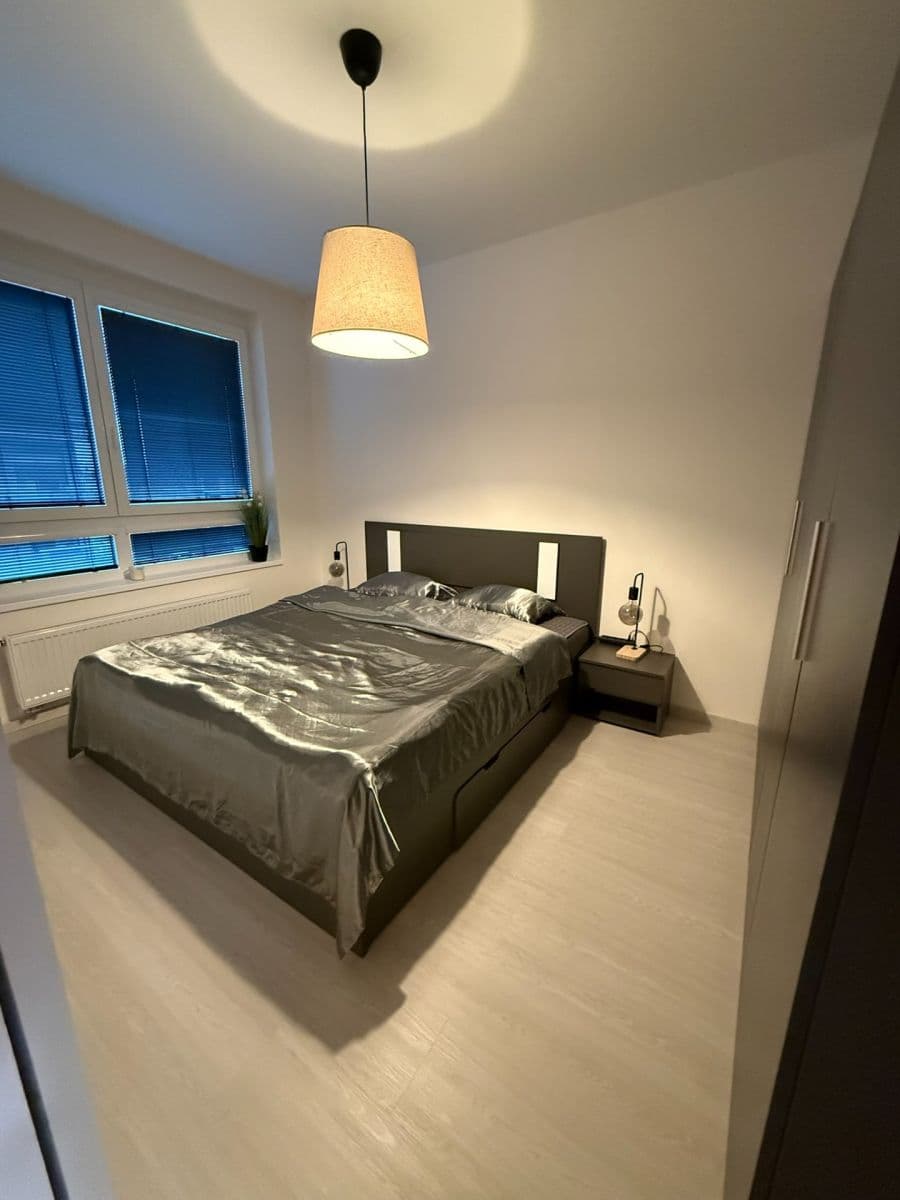 Prenájom bytu 2-izbový 42 m², Thomasova, Praha, Praha Prenájom bytu 2-izbový 42 m², Thomasova, Praha, Praha