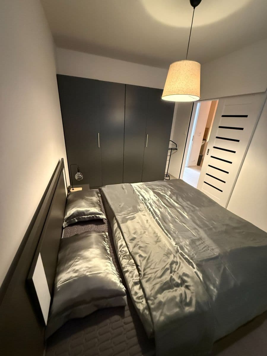 Prenájom bytu 2-izbový 42 m², Thomasova, Praha, Praha Prenájom bytu 2-izbový 42 m², Thomasova, Praha, Praha