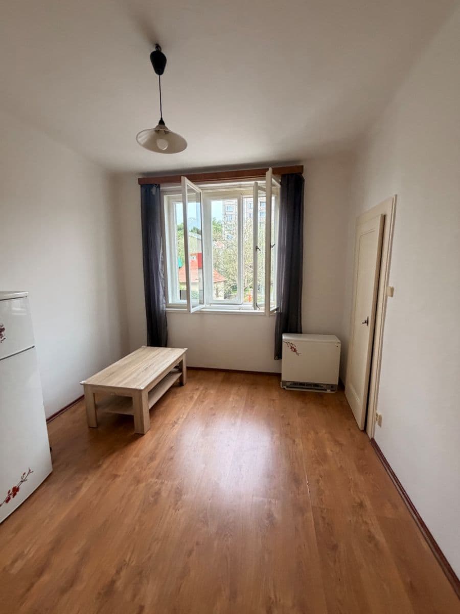 Prenájom bytu 2-izbový 42 m², Ke Krči, Praha, Praha Prenájom bytu 2-izbový 42 m², Ke Krči, Praha, Praha