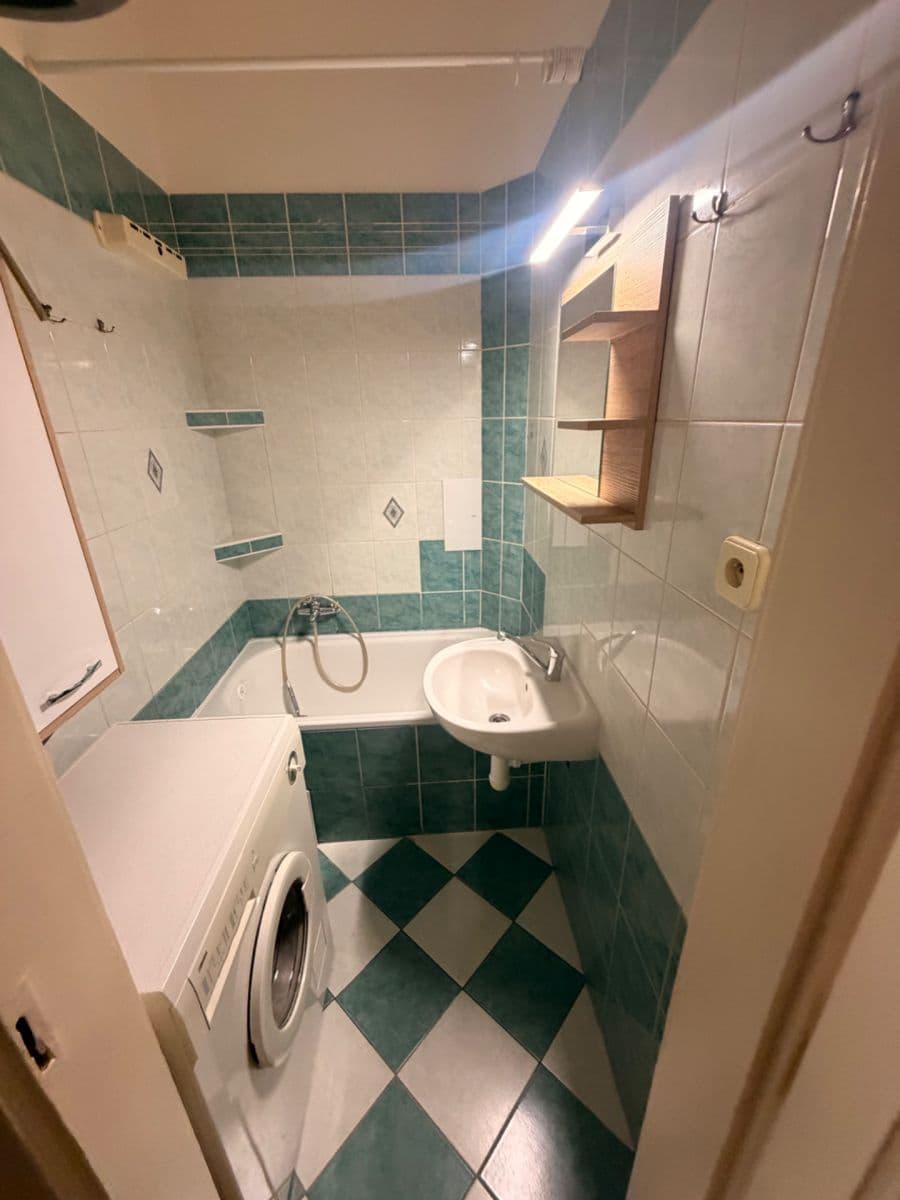 Prenájom bytu 2-izbový 42 m², Ke Krči, Praha, Praha Prenájom bytu 2-izbový 42 m², Ke Krči, Praha, Praha