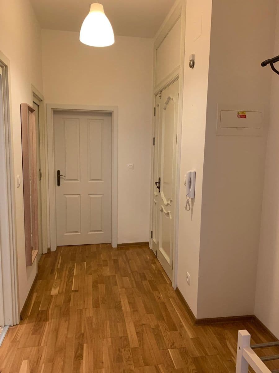 Prenájom bytu 2-izbový 52 m², Heleny Malířové, Praha, Praha Prenájom bytu 2-izbový 52 m², Heleny Malířové, Praha, Praha