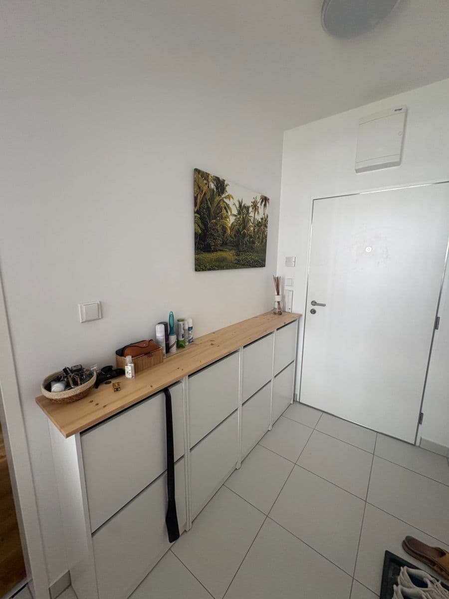 Prenájom bytu 2-izbový 57 m², Medunova, Praha, Praha Prenájom bytu 2-izbový 57 m², Medunova, Praha, Praha