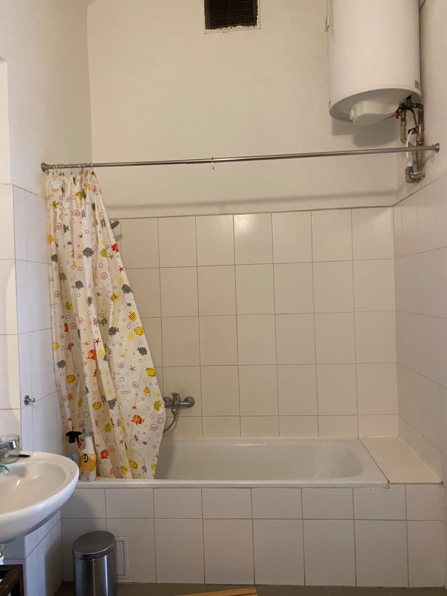 Prenájom bytu 2-izbový 55 m², Blanická, Praha, Praha Prenájom bytu 2-izbový 55 m², Blanická, Praha, Praha
