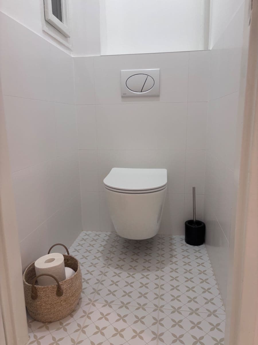 Prenájom bytu 2-izbový 41 m², Madridská, Praha, Praha Prenájom bytu 2-izbový 41 m², Madridská, Praha, Praha