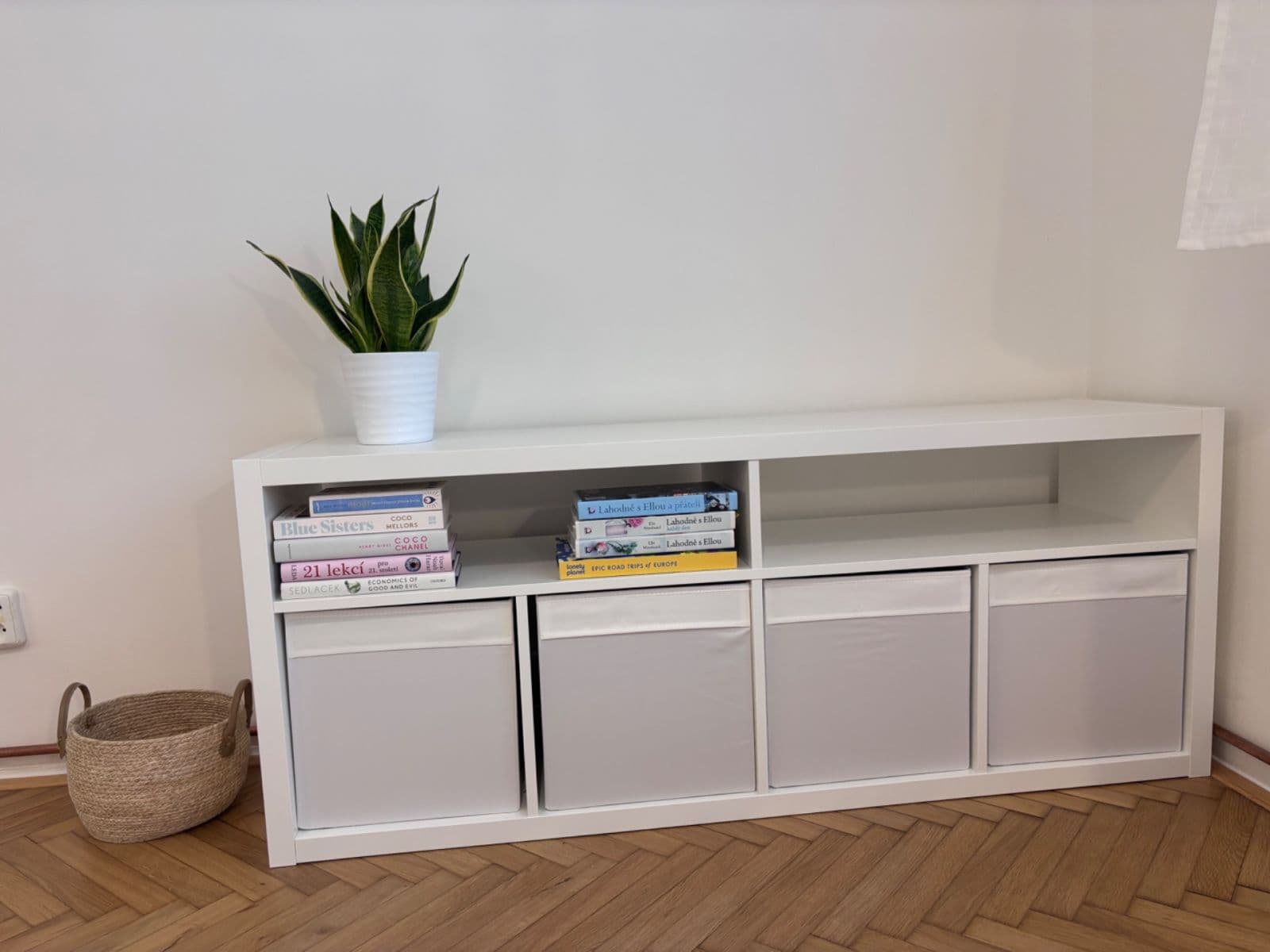 Prenájom bytu 2-izbový 41 m², Madridská, Praha, Praha Prenájom bytu 2-izbový 41 m², Madridská, Praha, Praha