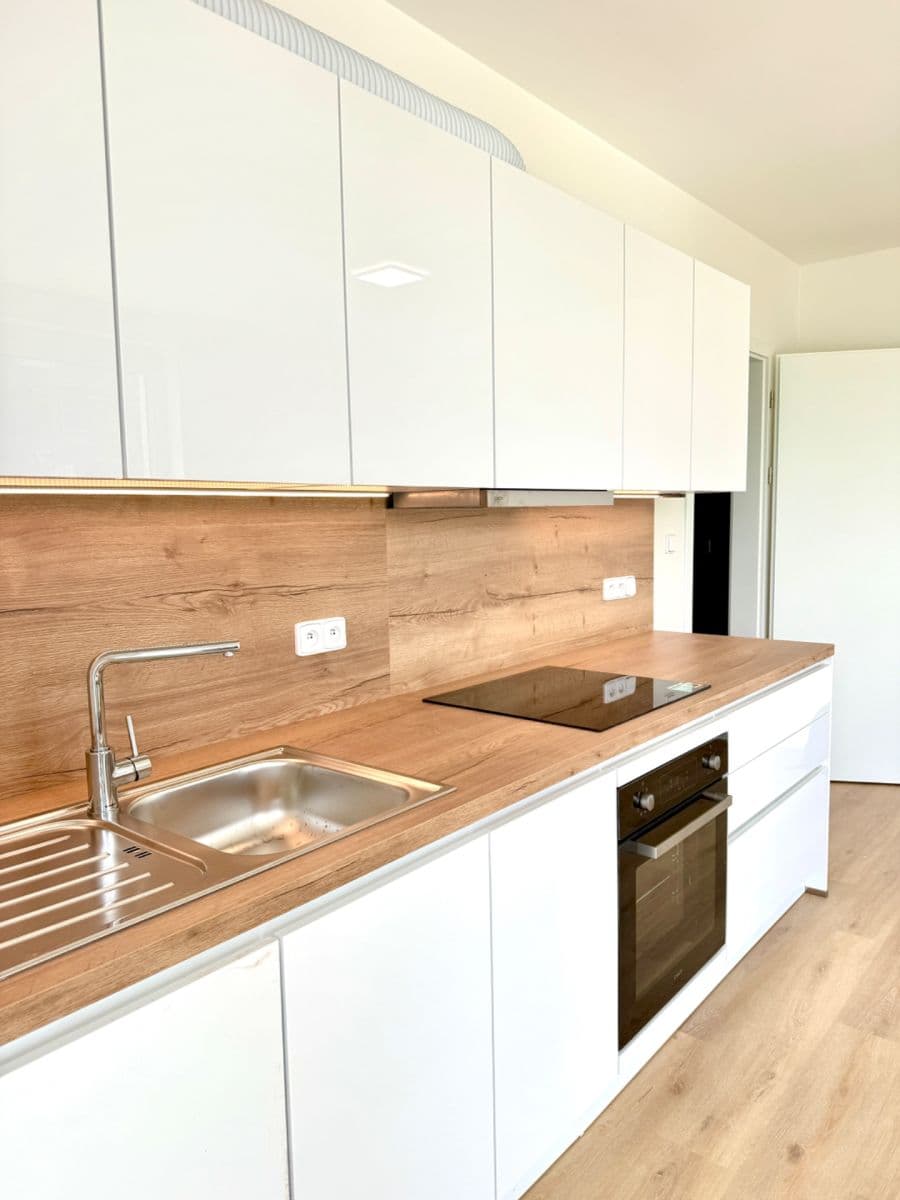 Prenájom bytu 2-izbový 50 m², Pod Harfou, Praha, Praha Prenájom bytu 2-izbový 50 m², Pod Harfou, Praha, Praha