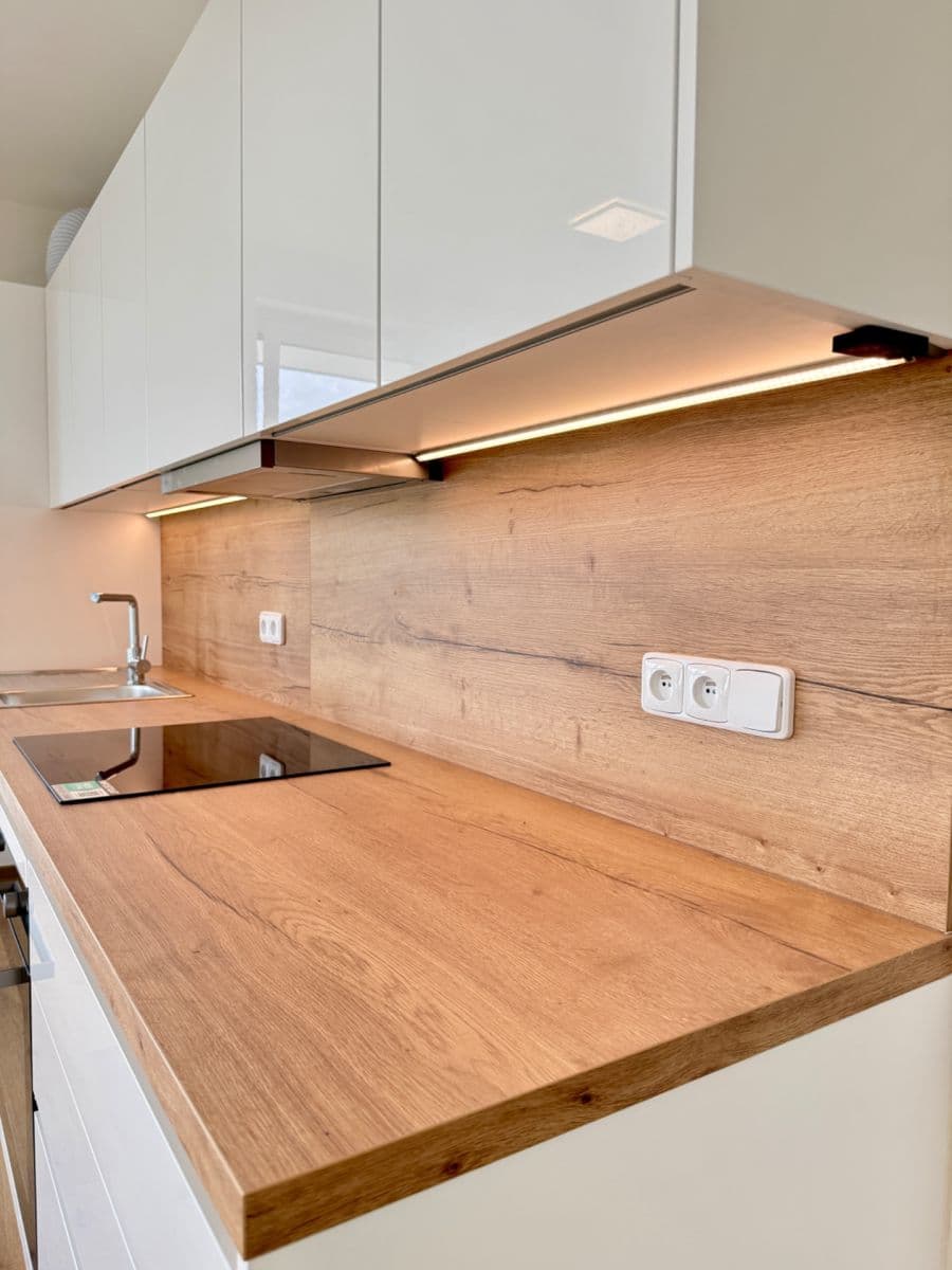 Prenájom bytu 2-izbový 50 m², Pod Harfou, Praha, Praha Prenájom bytu 2-izbový 50 m², Pod Harfou, Praha, Praha