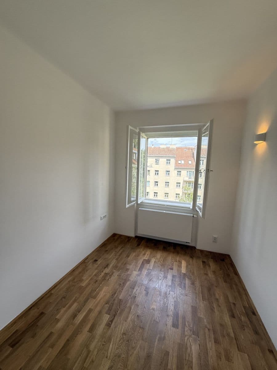 Prenájom bytu 2-izbový 55 m², Vodárenská, Praha, Praha Prenájom bytu 2-izbový 55 m², Vodárenská, Praha, Praha