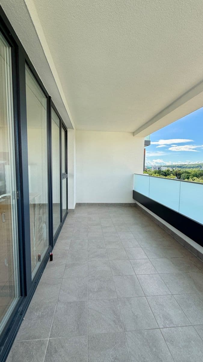 Prenájom bytu 3-izbový 90 m², Pod Harfou, Praha, Praha Prenájom bytu 3-izbový 90 m², Pod Harfou, Praha, Praha