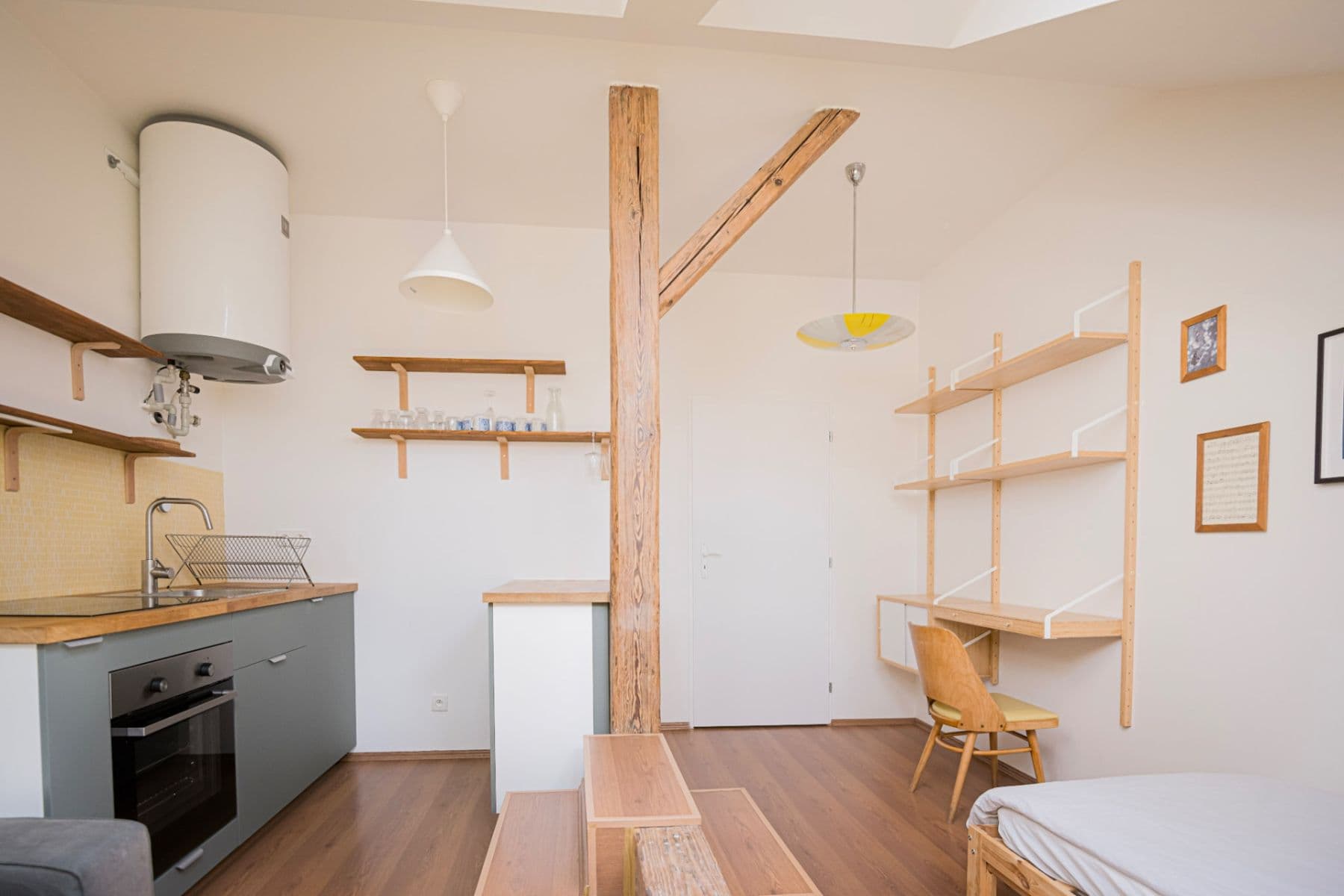 Prenájom bytu 1-izbový 28 m², Legerova, Praha, Praha Prenájom bytu 1-izbový 28 m², Legerova, Praha, Praha