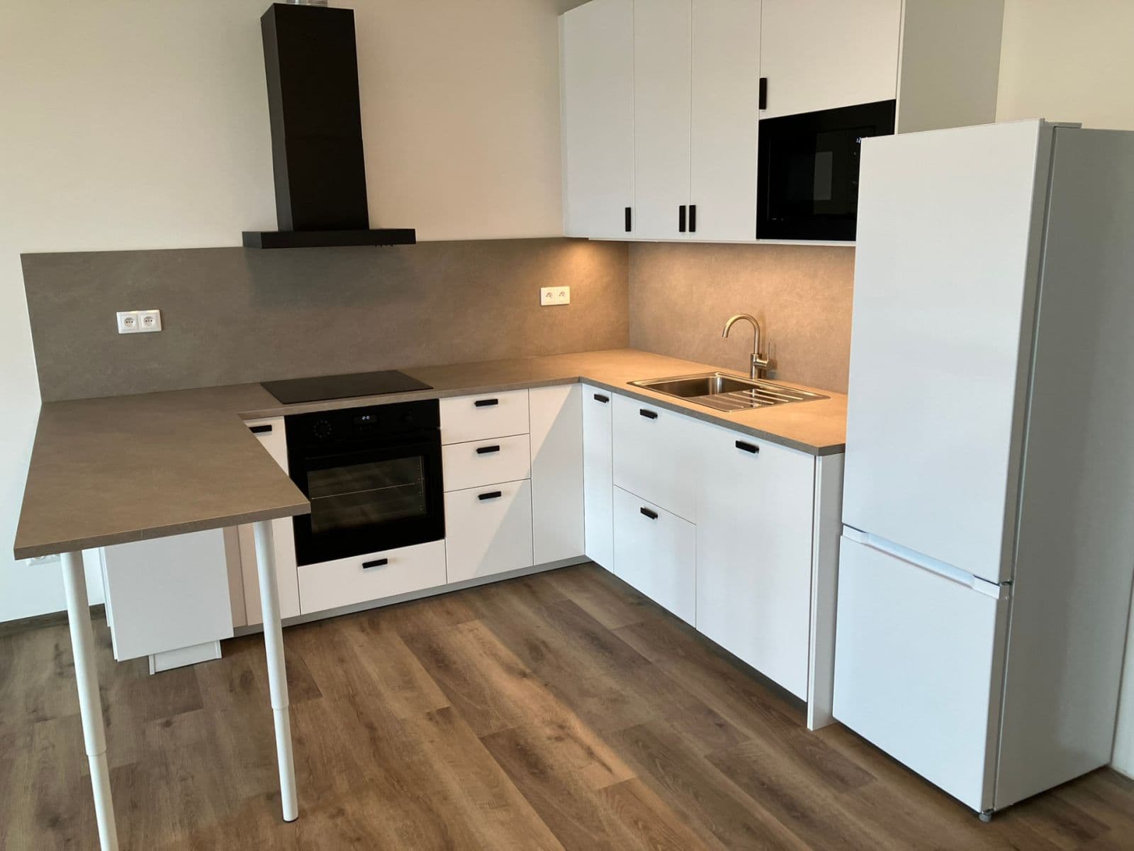 Prenájom bytu 1-izbový 45 m², Okružní, Jihlava, Kraj Vysočina Prenájom bytu 1-izbový 45 m², Okružní, Jihlava, Kraj Vysočina