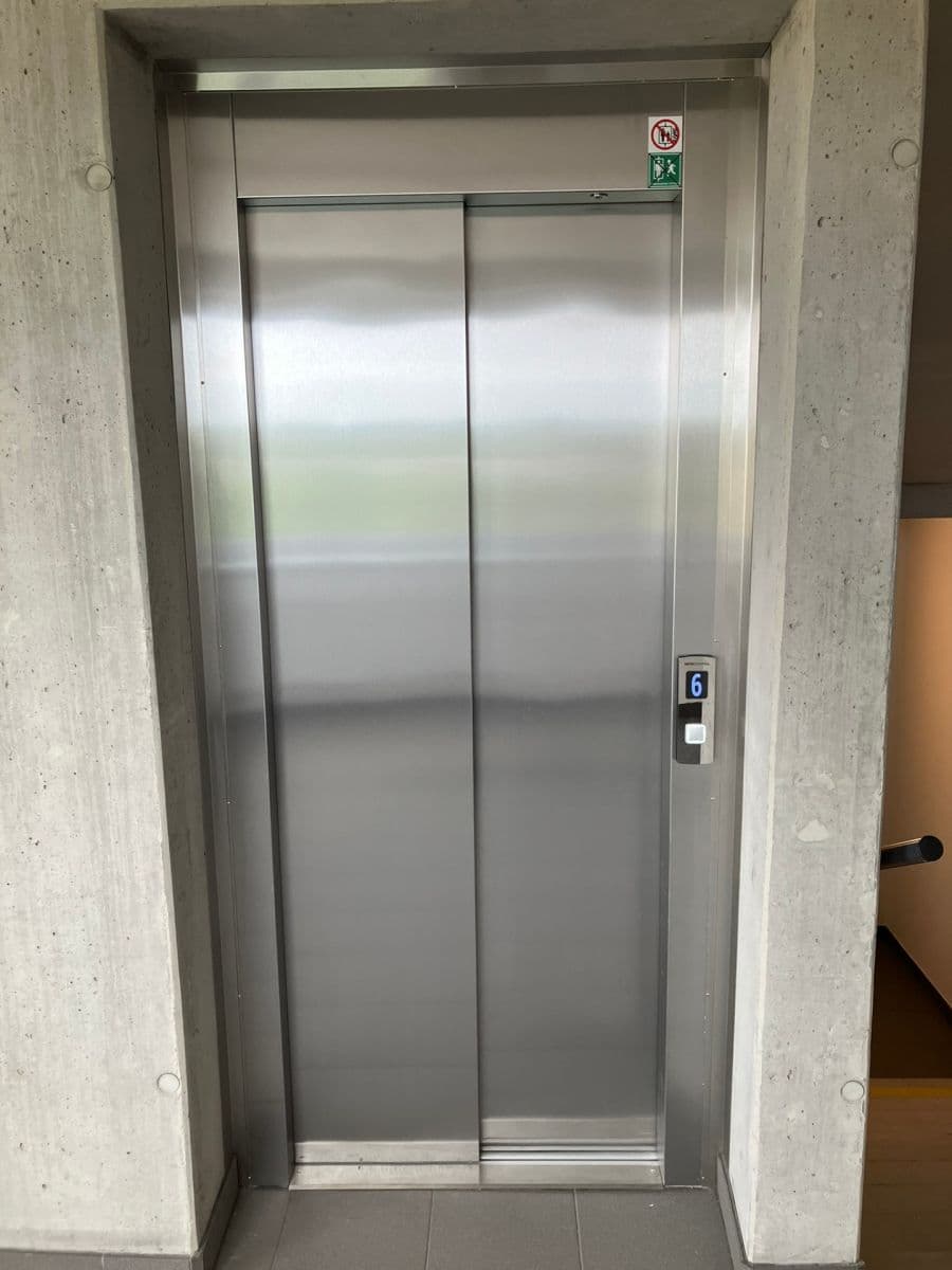Prenájom bytu 1-izbový 45 m², Okružní, Jihlava, Kraj Vysočina Prenájom bytu 1-izbový 45 m², Okružní, Jihlava, Kraj Vysočina